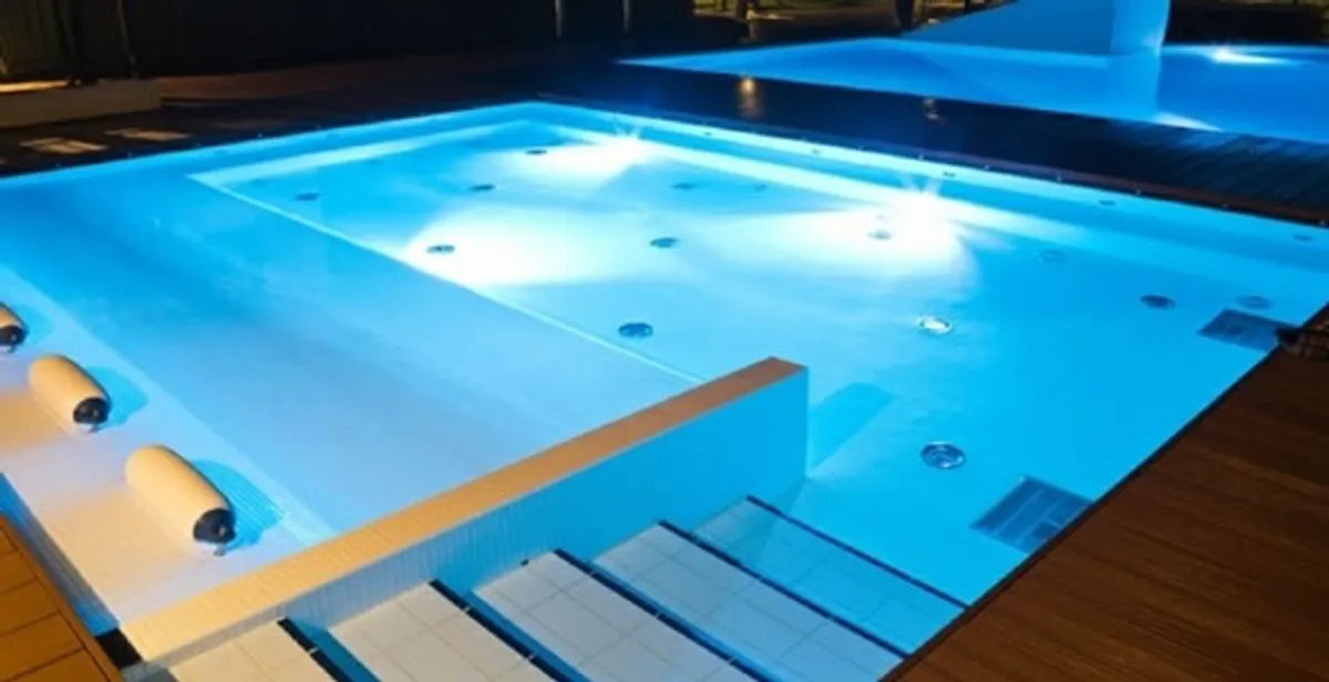 pool light installation and repair services providing modern illuminated pool lighting in San Diego, CA